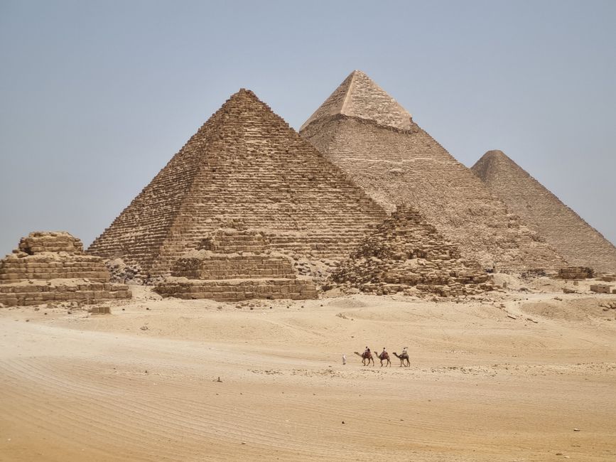Kleines Zelt in Form einer Pyramide. Kleines Zelt in Form einer Pyramide.